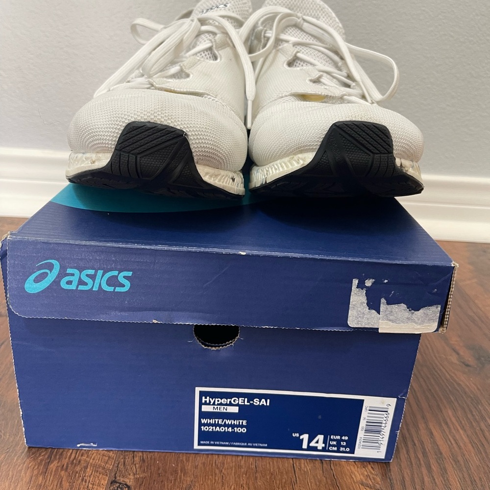 Asics HyperGEL-SAI White Sneakers